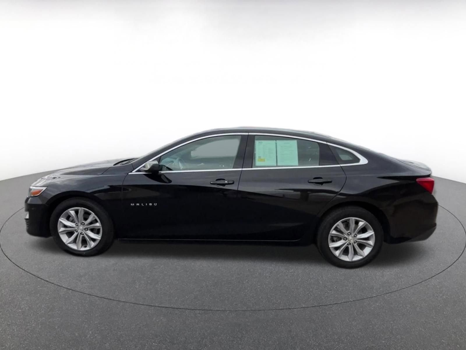 Used 2023 Chevrolet Malibu LT image 9