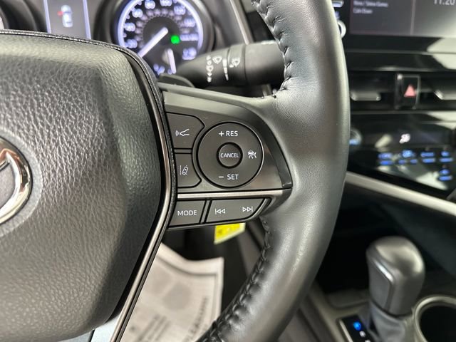 Used 2024 Toyota Camry SE image 16