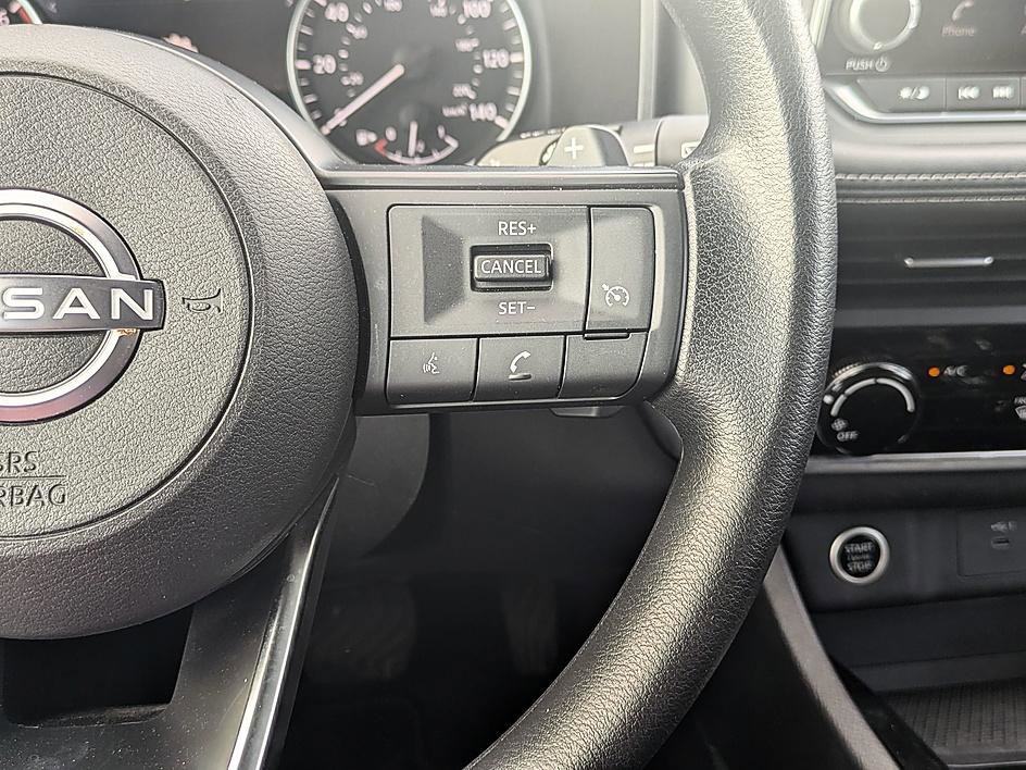 Used 2023 Nissan Rogue S image 16