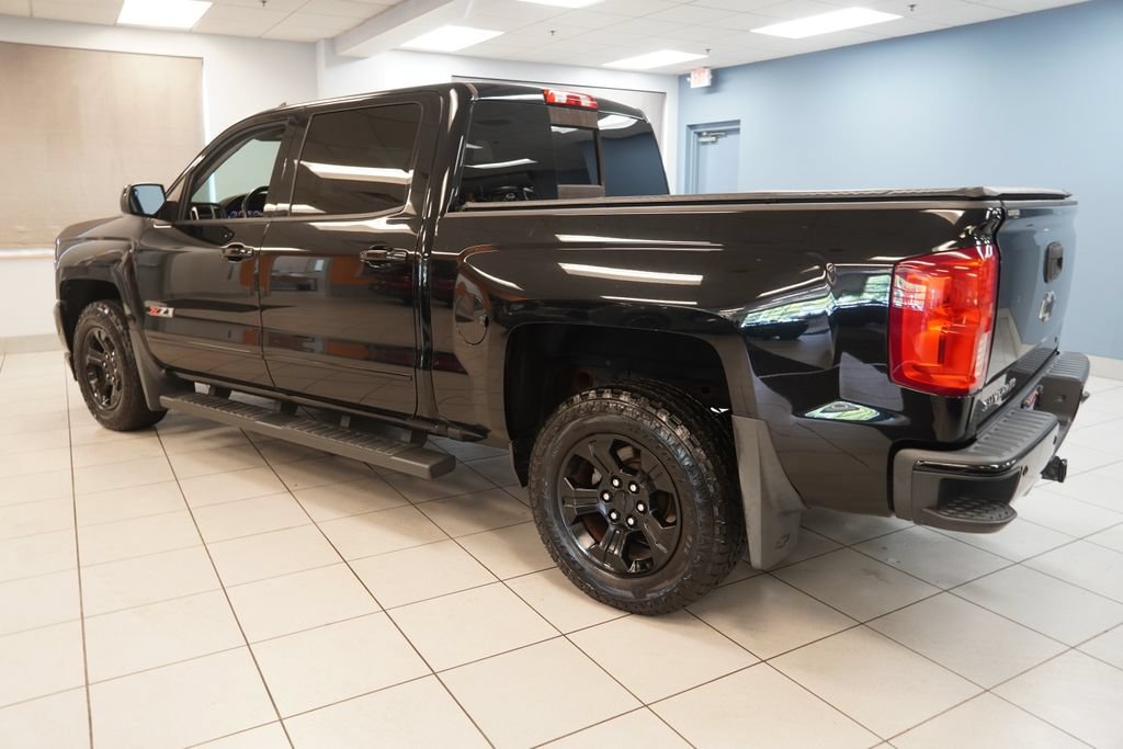Used 2017 Chevrolet Silverado 1500 LTZ Z71 w/ Midnight Edition AWD/4WD image 7