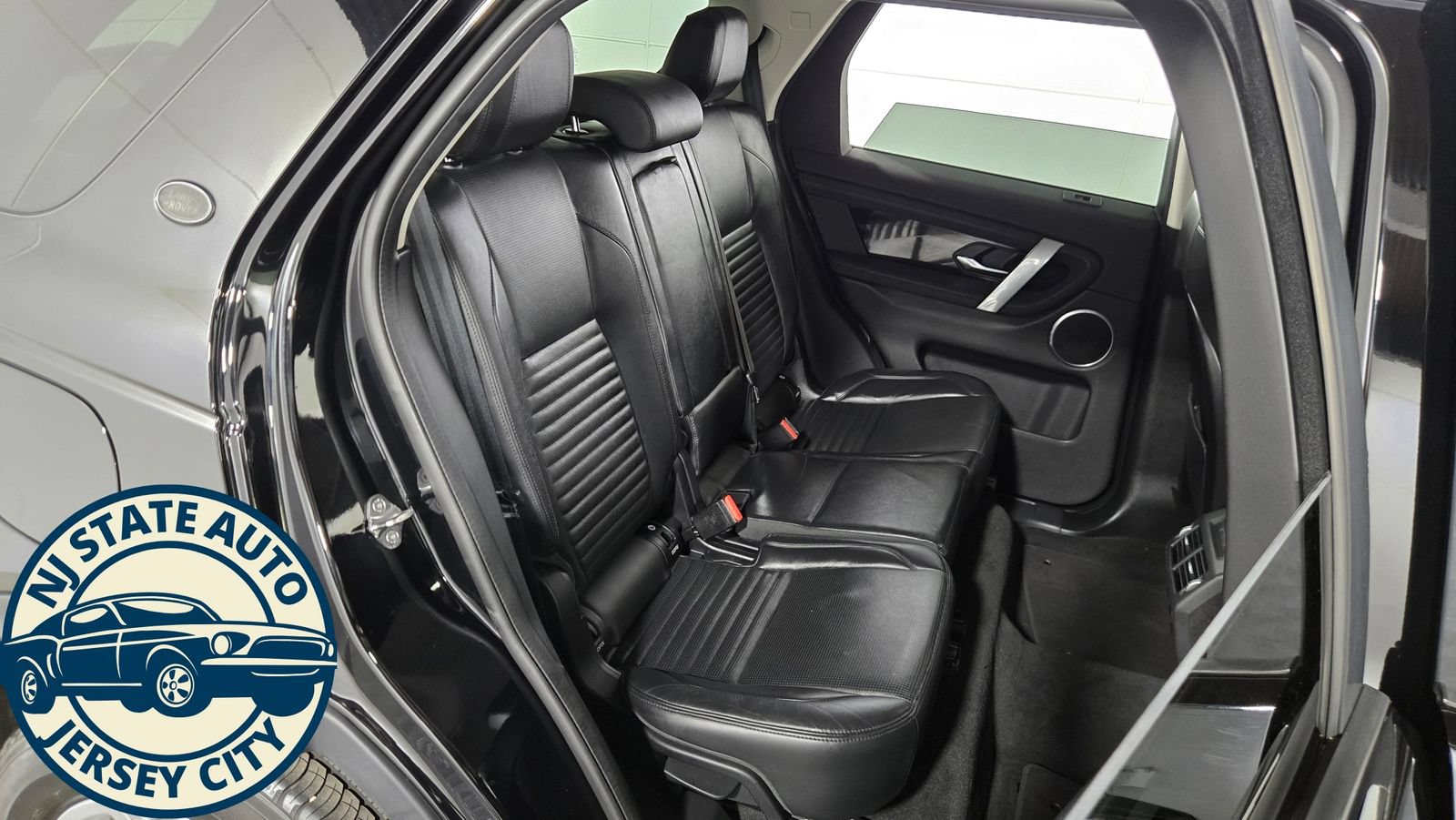 Used 2020 Land Rover Discovery Sport S AWD/4WD image 31