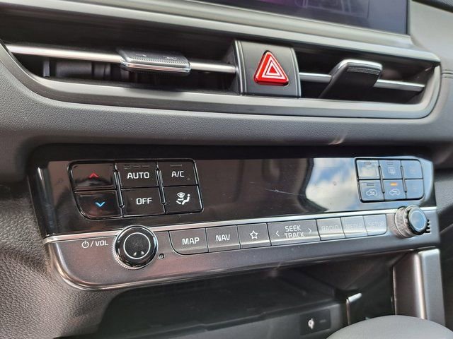 Used 2025 Kia Seltos SX w/ SX Sunroof Package image 17