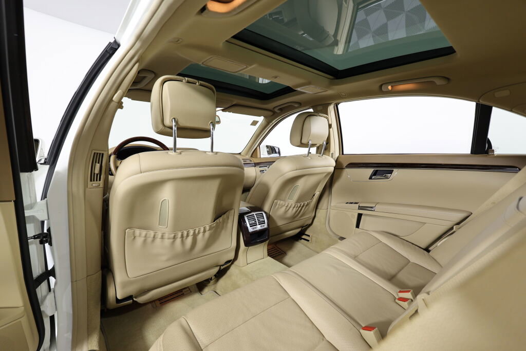 Used 2013 Mercedes-Benz S 550 4MATIC image 14