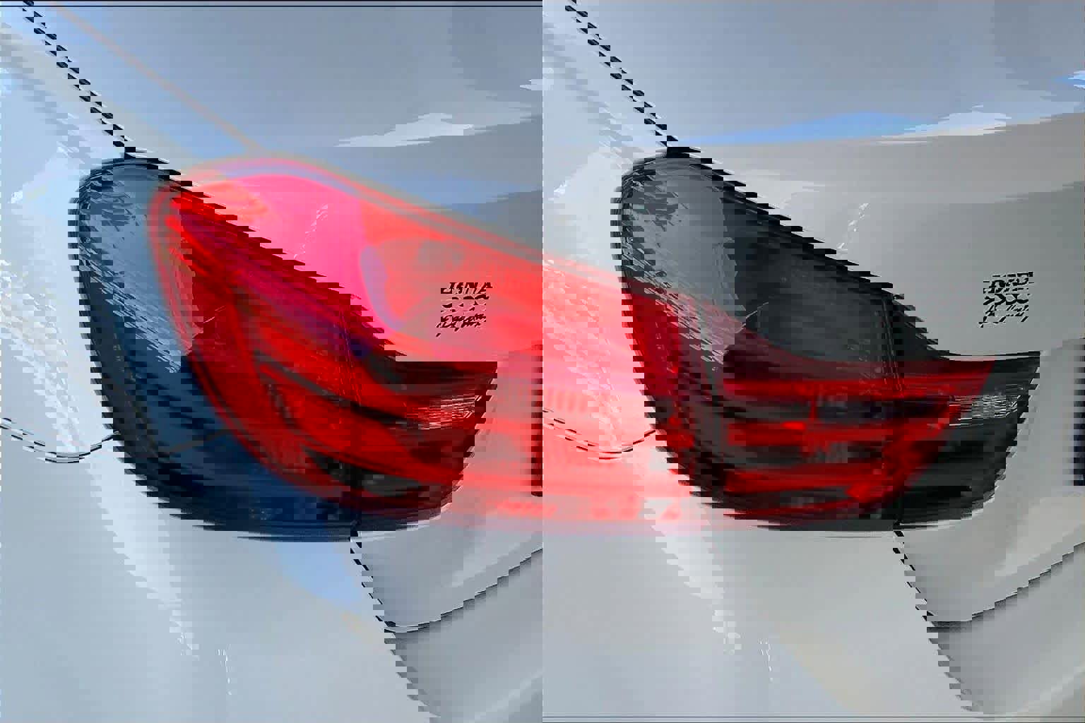 Used 2015 BMW M4 Convertible image 27