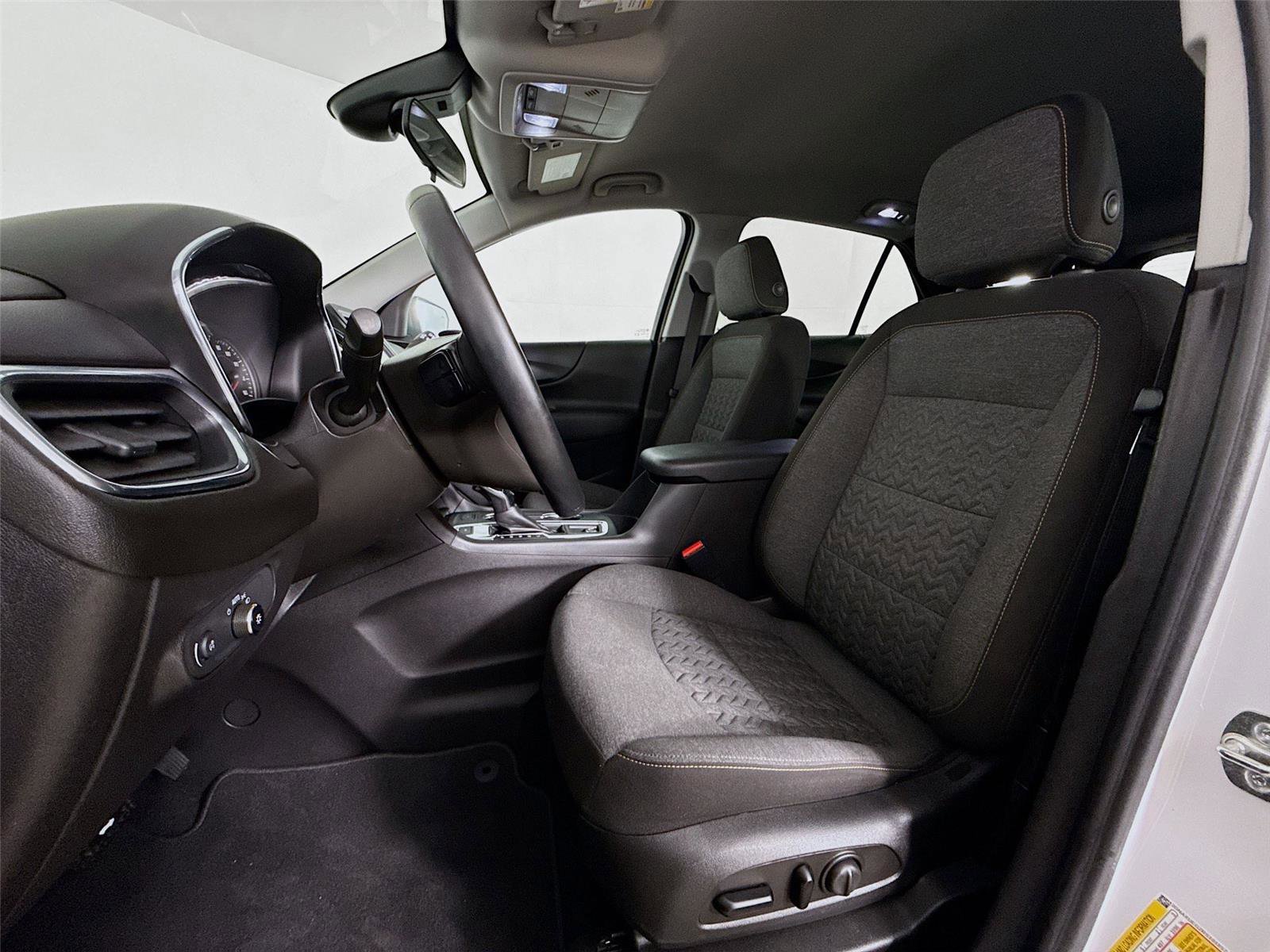 Used 2024 Chevrolet Equinox LT AWD/4WD image 21