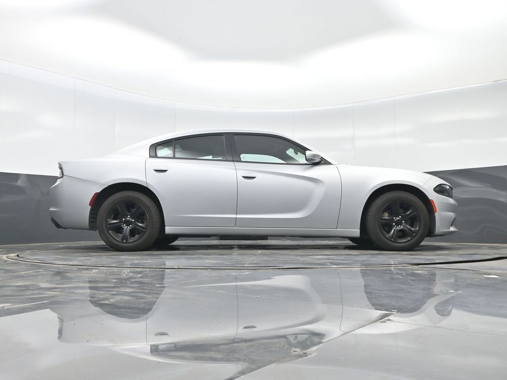 Used 2022 Dodge Charger SXT image 39