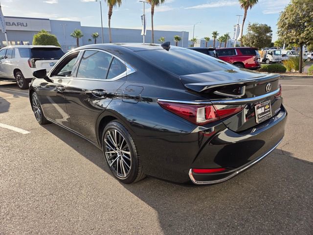 Used 2025 Lexus ES 300h w/ Premium Package FWD image 4