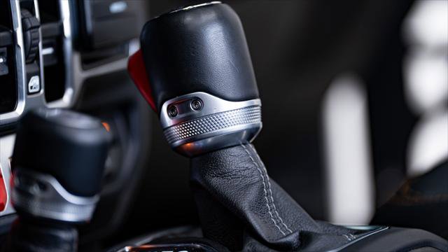 Used 2024 Jeep Wrangler Unlimited Sahara image 23