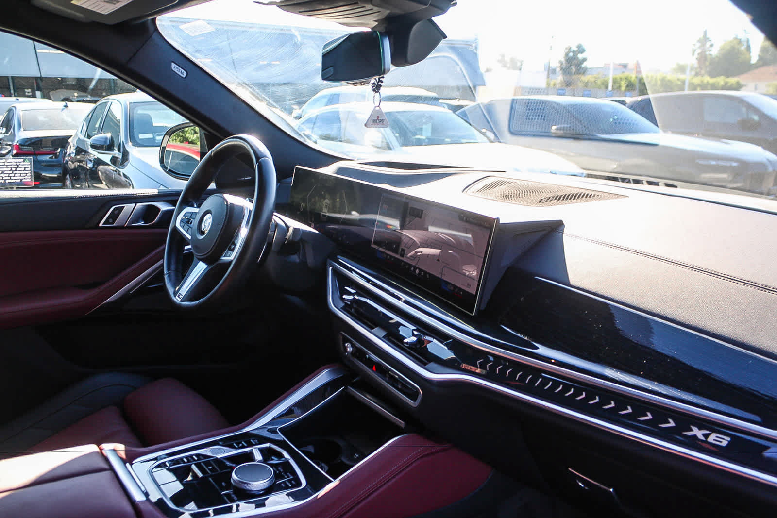 Used 2024 BMW X6 xDrive40i w/ Premium Package AWD/4WD image 15