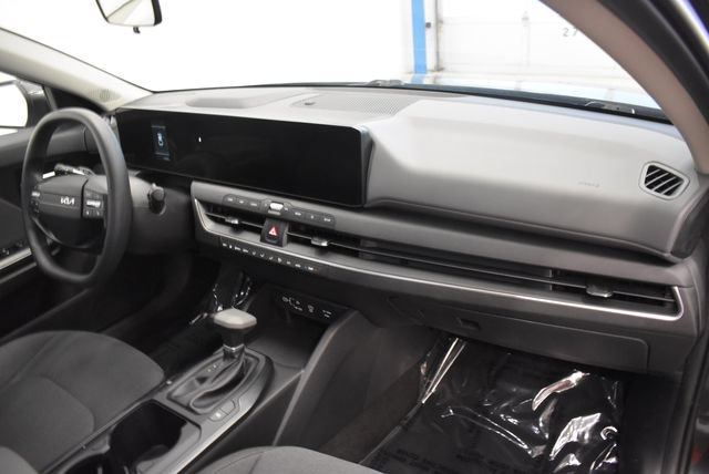 Used 2025 Kia K4 FWD image 18
