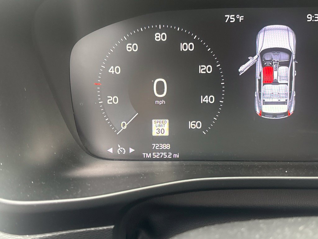 Used 2020 Volvo XC40 T5 Momentum AWD/4WD image 18
