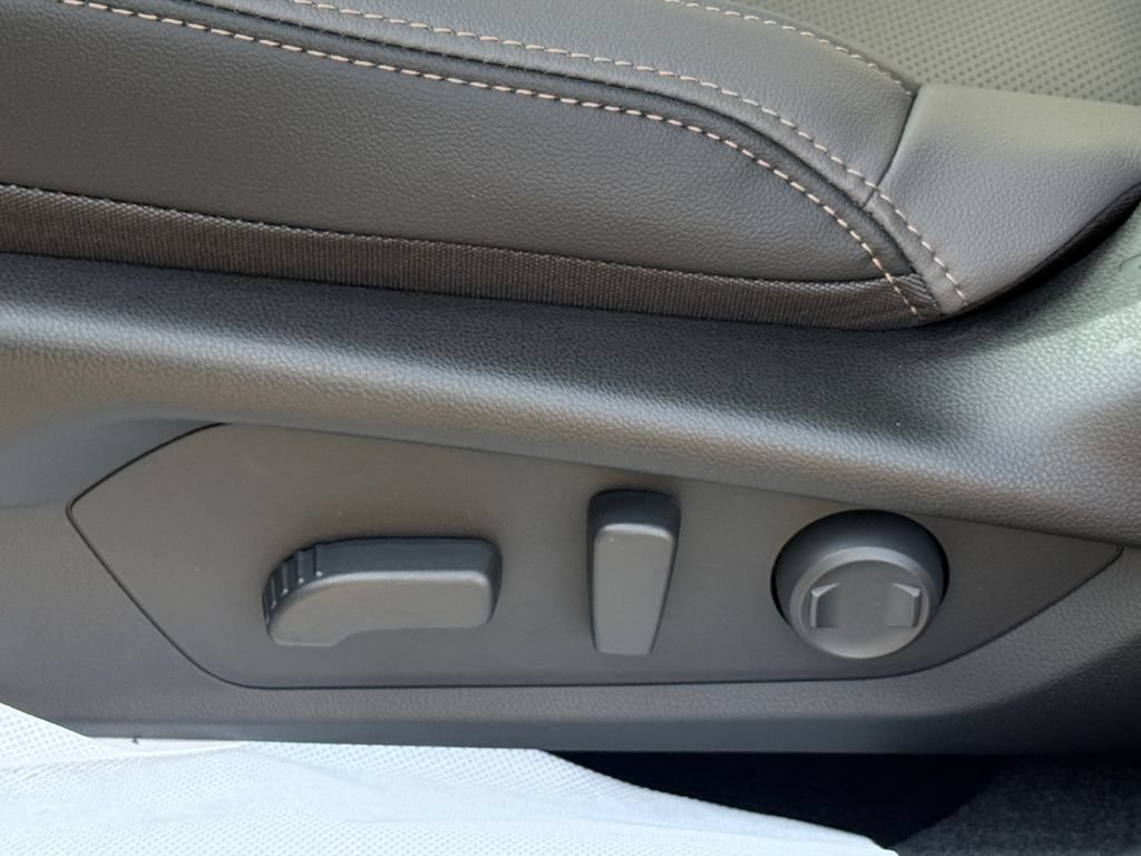 New 2026 Subaru Outback Limited AWD/4WD image 14