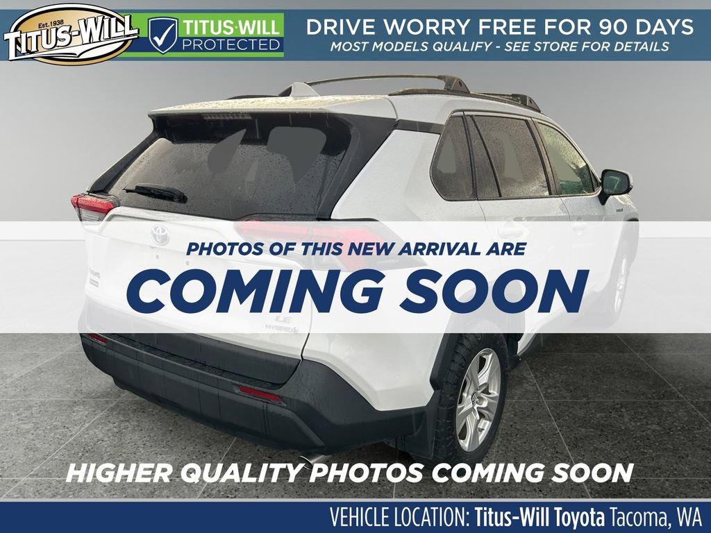 Used 2021 Toyota RAV4 LE w/ Carpet Mat Package (TMS) image 4