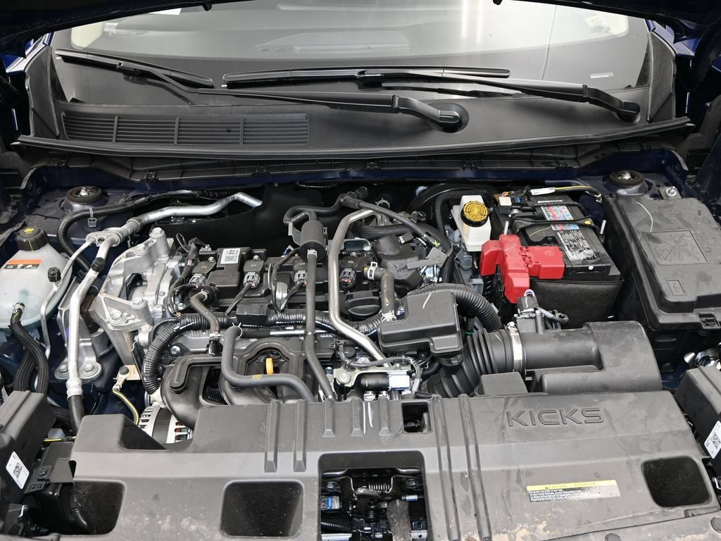 New 2026 Nissan Kicks SR FWD image 25