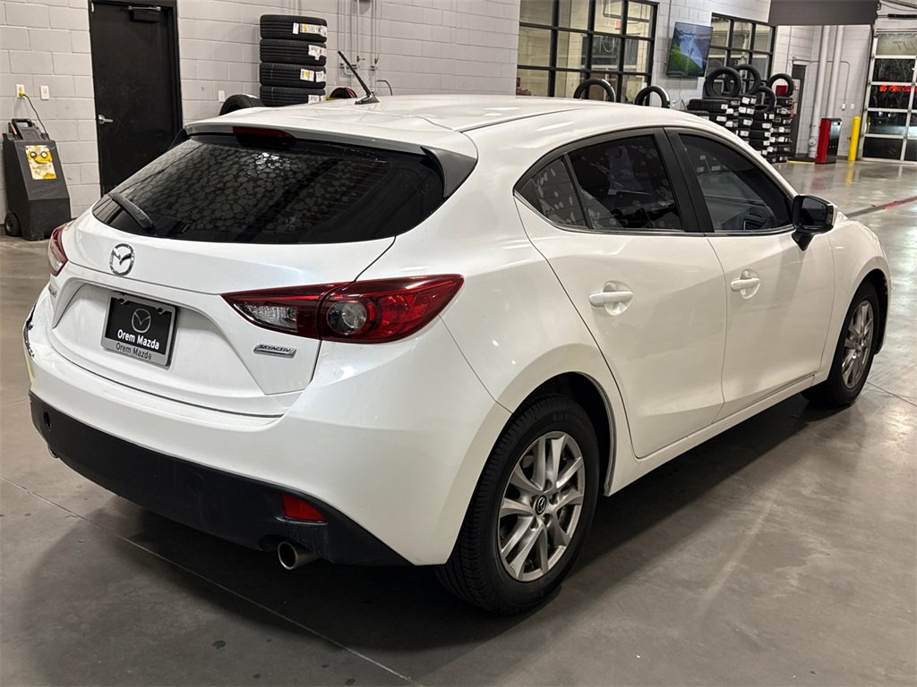 Used 2016 MAZDA MAZDA3 i Sport w/ Preferred Equipment Package image 4