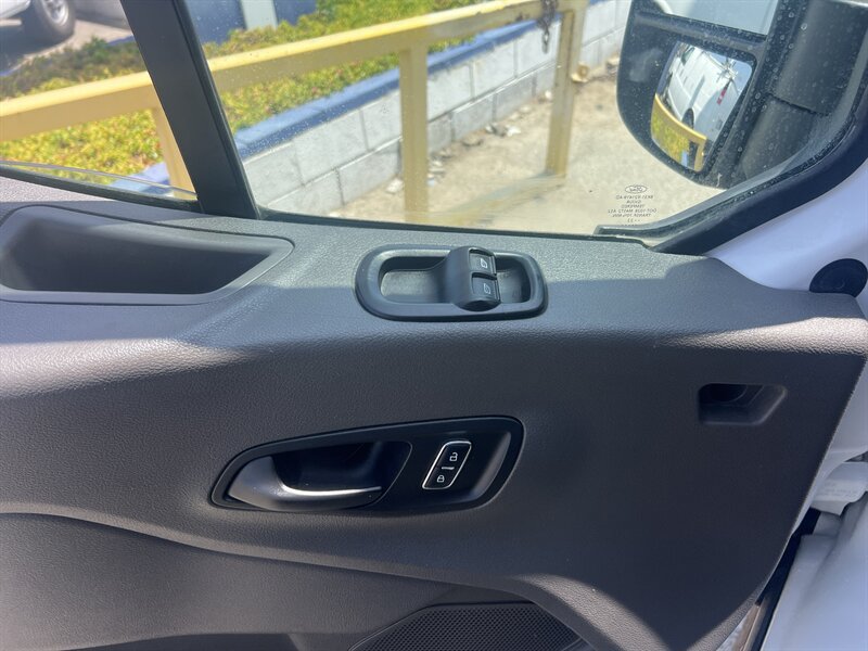 Used 2022 Ford Transit 250 148 High Roof Extended RWD image 30