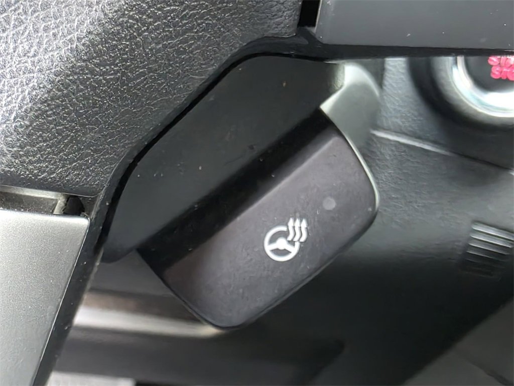 Used 2017 Subaru Forester 2.5i Touring w/ Popular Package #2 image 28