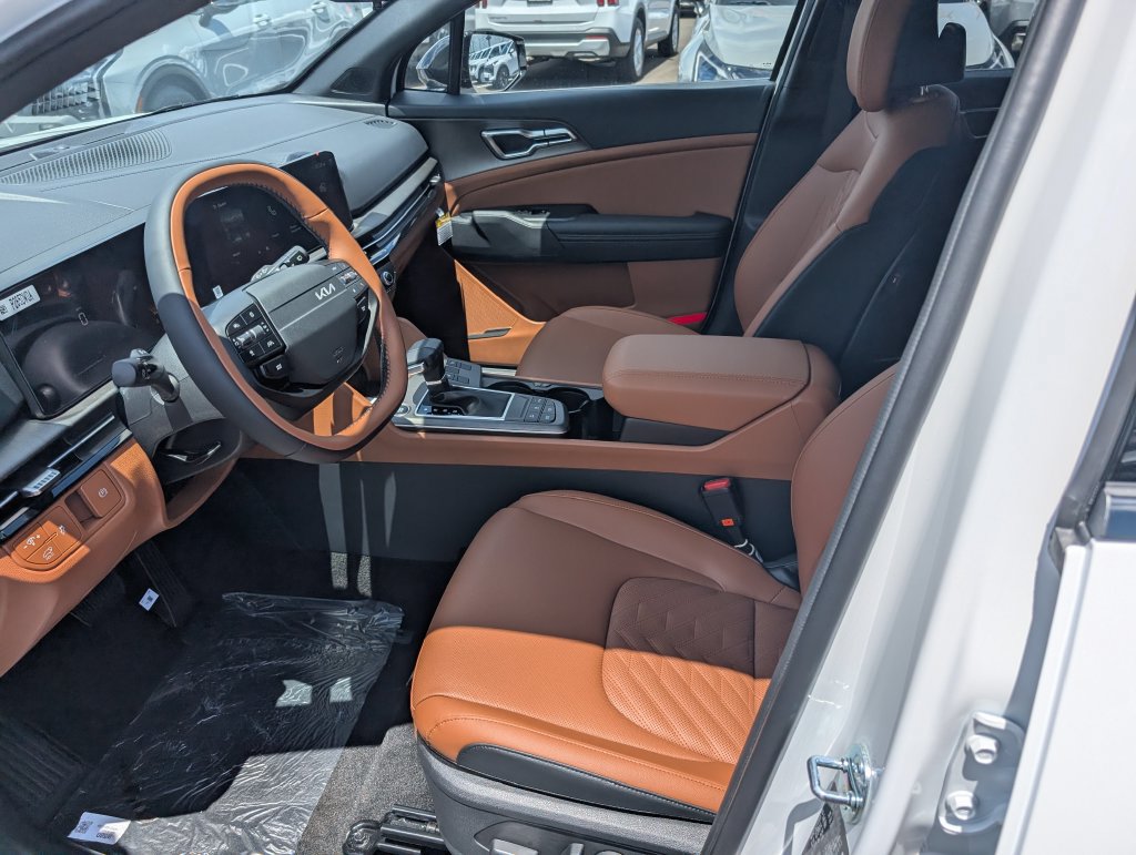 New 2026 Kia Sportage X-Line w/ X-Line Premium Package AWD/4WD image 13