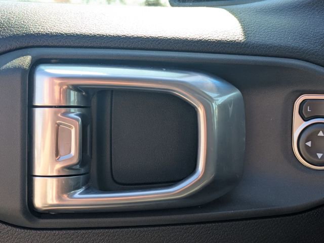 Used 2024 Jeep Wrangler Sport S image 13