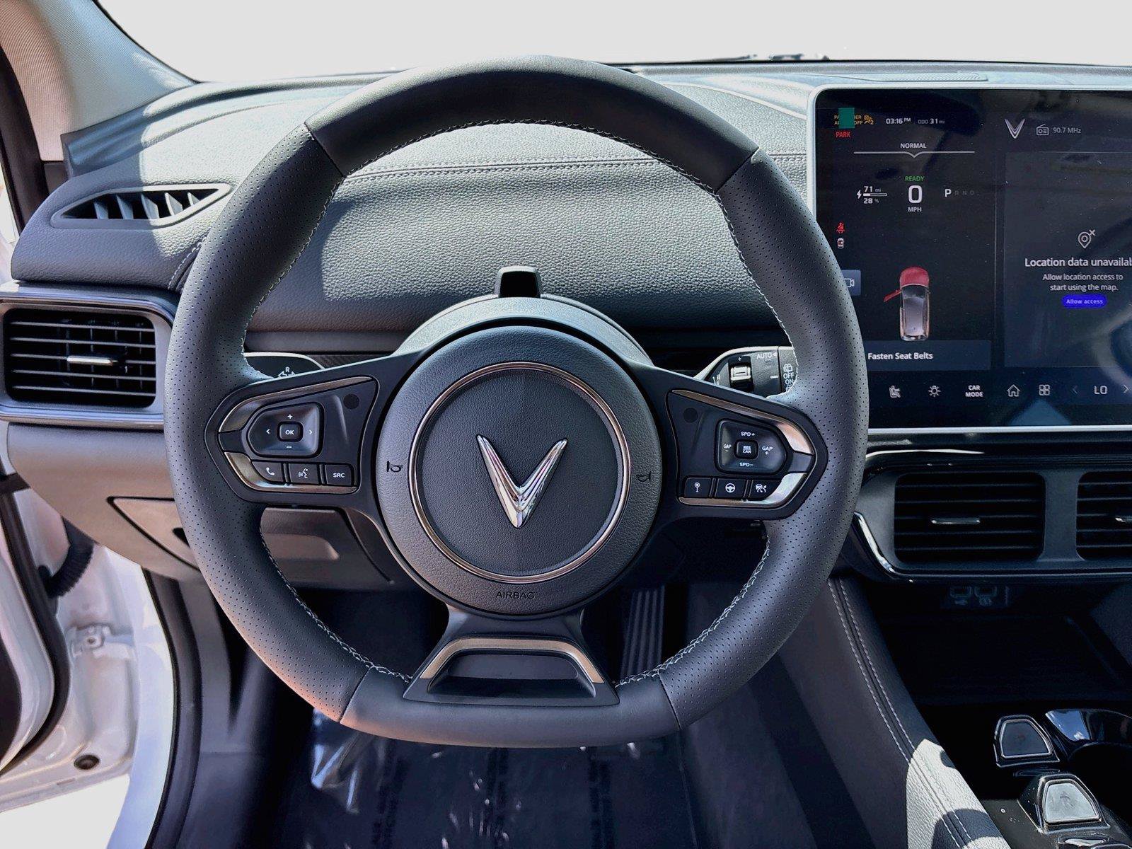 New 2027 VinFast VF 8 Eco AWD/4WD image 11