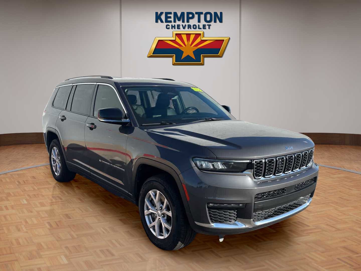 Used 2022 Jeep Grand Cherokee L Limited image 9