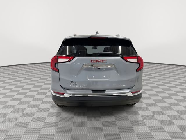 Certified 2024 GMC Terrain SLT w/ Infotainment Package II image 9