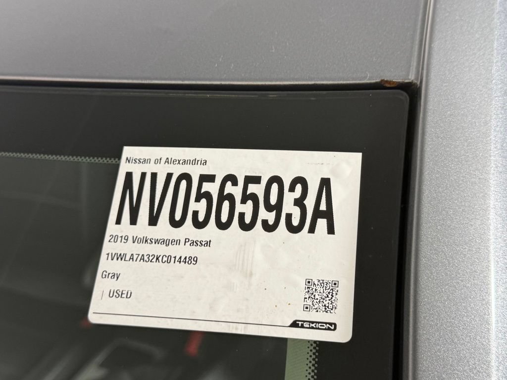 Used 2019 Volkswagen Passat 2.0T Wolfsburg FWD image 35
