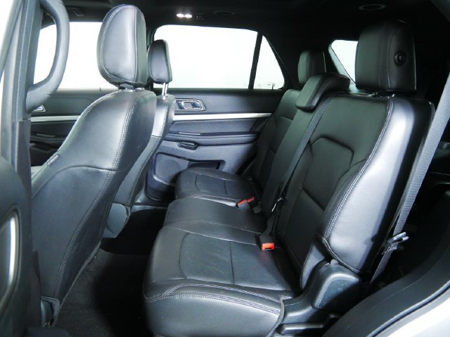 Certified 2018 Ford Explorer XLT AWD/4WD image 20