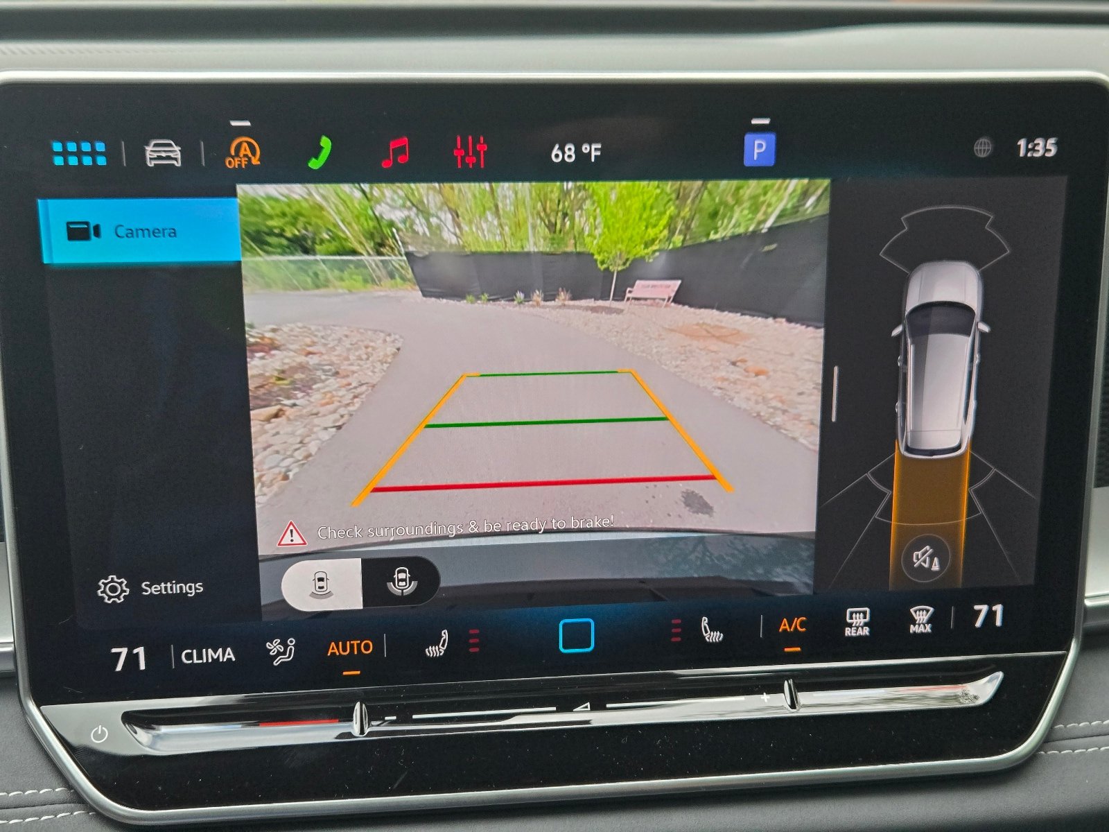 New 2026 Volkswagen Tiguan SE R-Line FWD image 20
