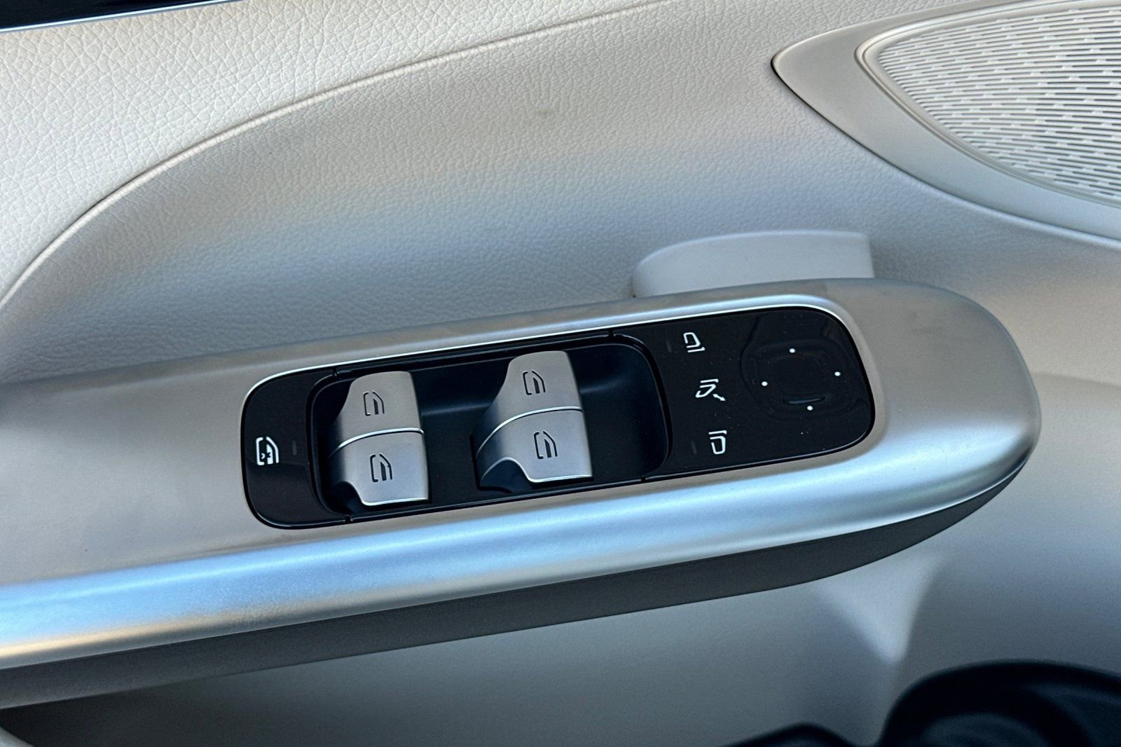 New 2026 Mercedes-Benz C 300 Sedan image 22