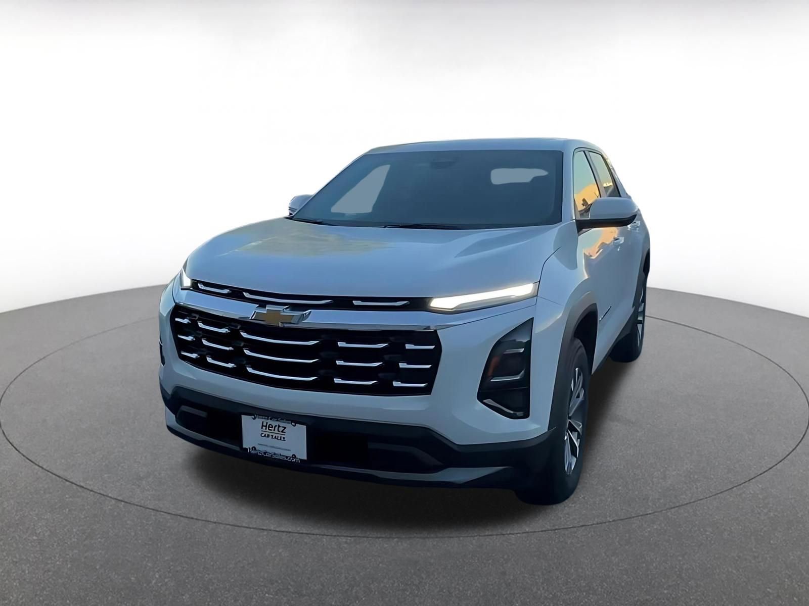 Used 2025 Chevrolet Equinox LT FWD image 7