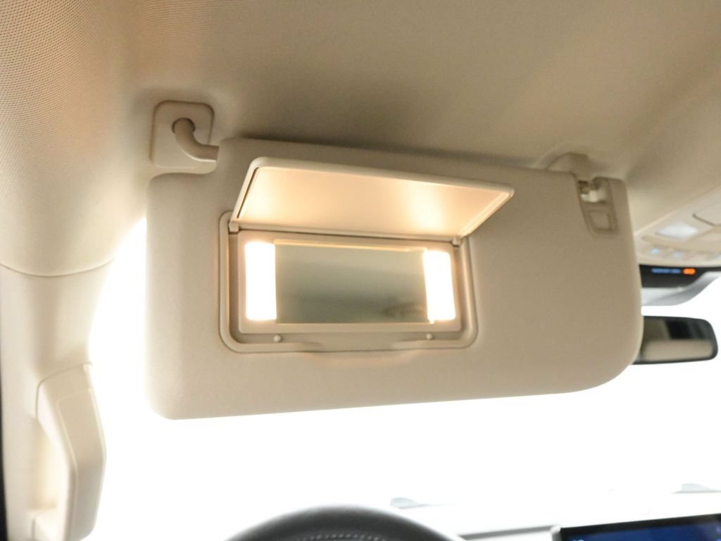 Used 2024 Ford Expedition XLT RWD image 26