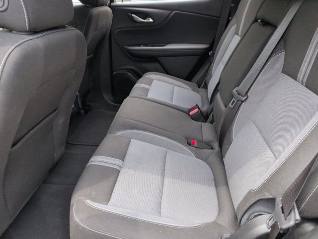 Used 2025 Chevrolet Blazer LT FWD image 27