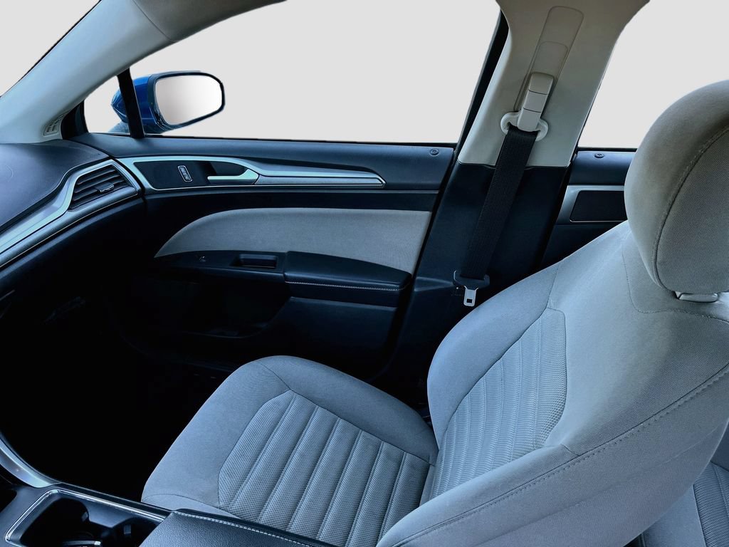 Used 2017 Ford Fusion S FWD image 21