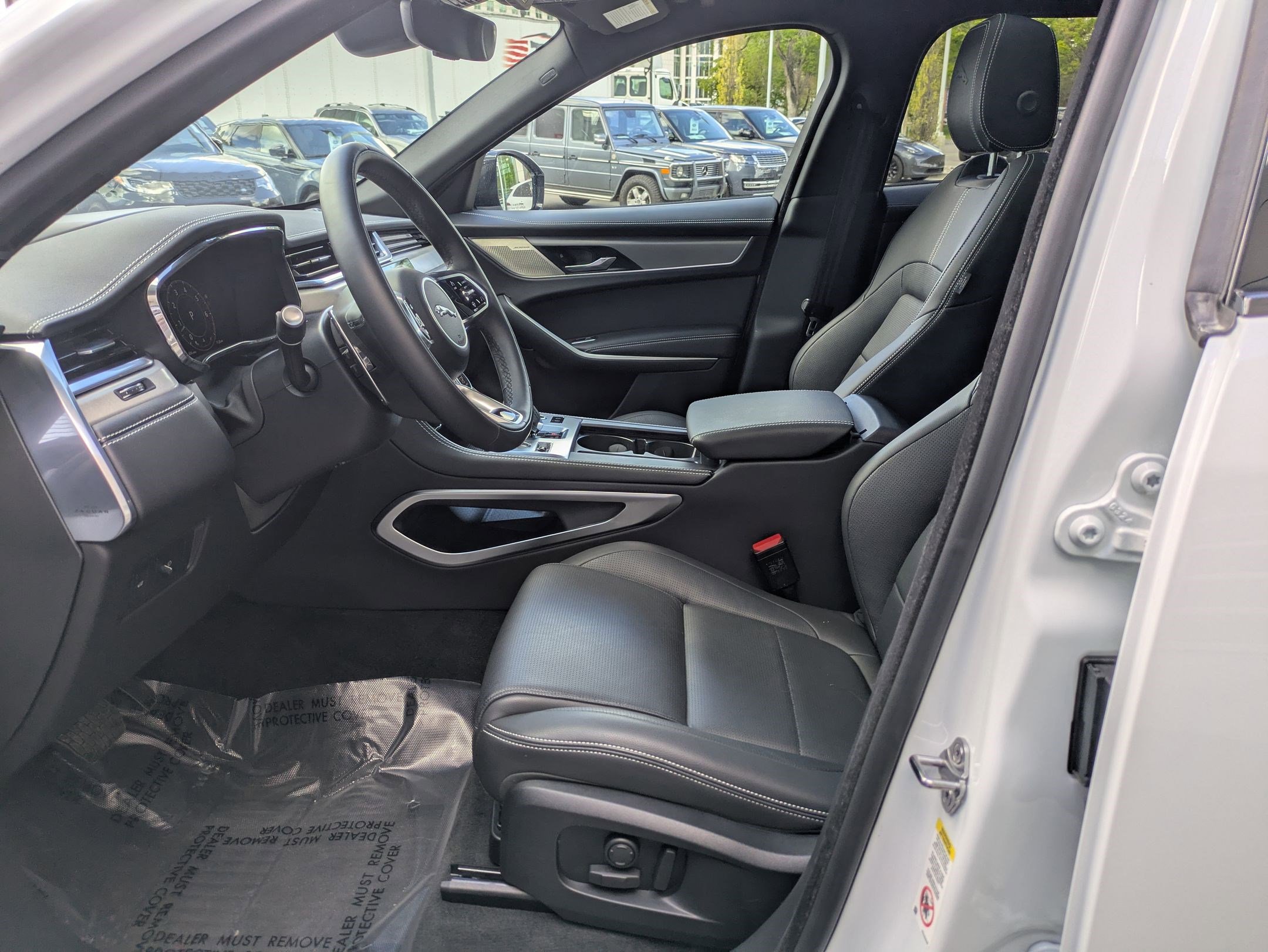 Used 2026 Jaguar F-PACE R-Dynamic S AWD/4WD image 26