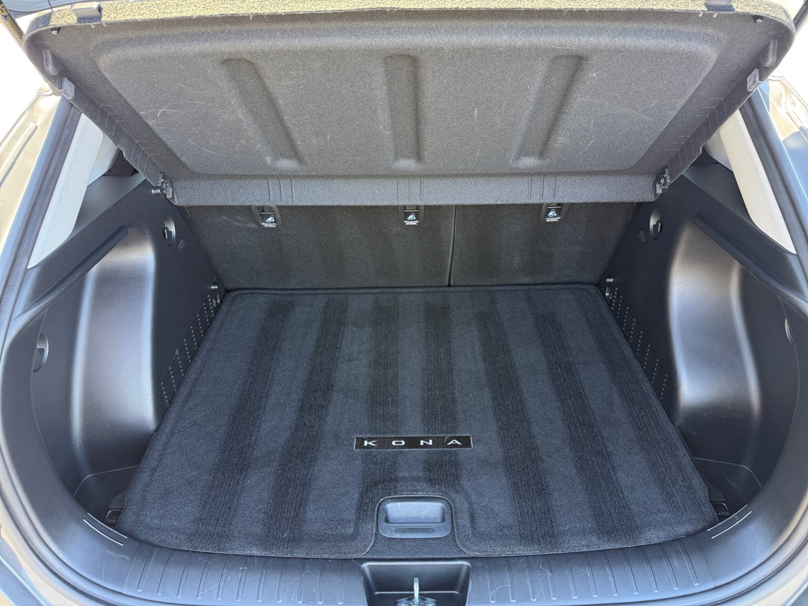 Certified 2025 Hyundai Kona SEL FWD image 17