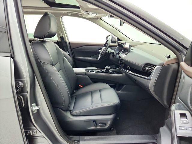 Used 2022 Nissan Rogue SL w/ SL Premium Package image 14