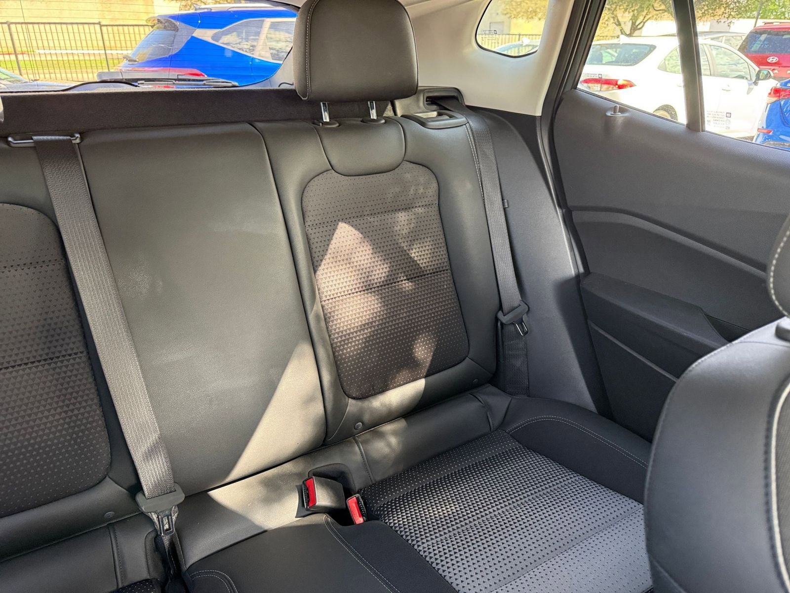 Used 2025 Chevrolet Trax LT image 37