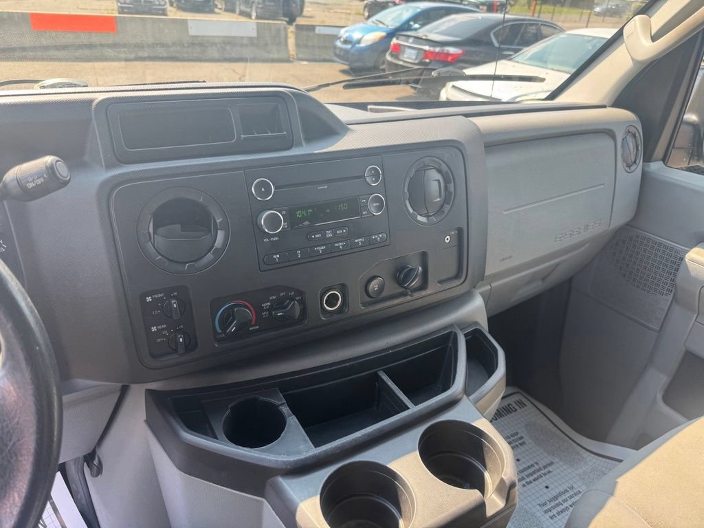 Used 2012 Ford E-350 and Econoline 350 XLT RWD image 20
