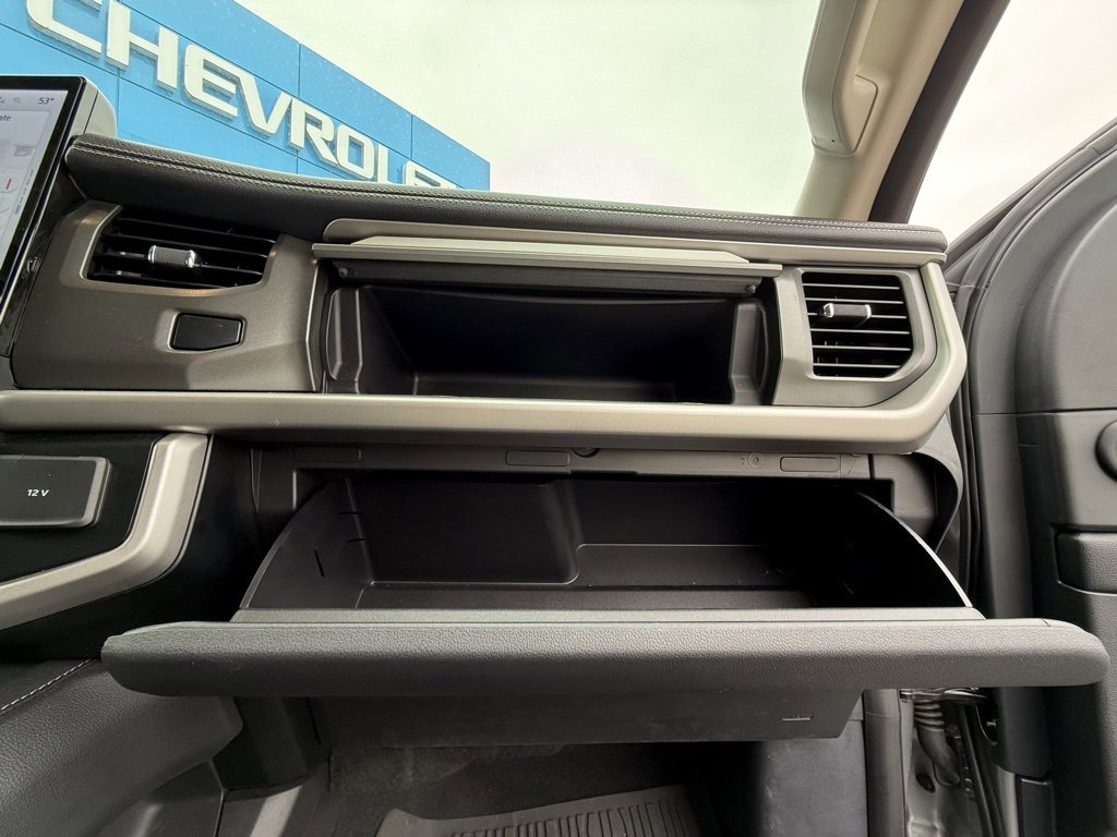 Used 2024 Ford Expedition XLT image 17