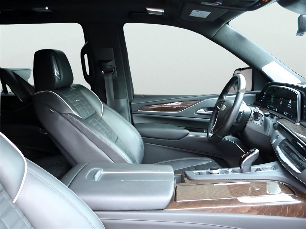 Used 2023 Cadillac Escalade Sport Platinum w/ LPO, ONYX Package image 10