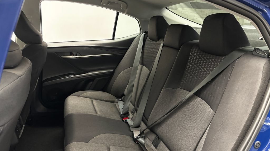 Used 2025 Toyota Camry LE FWD image 31