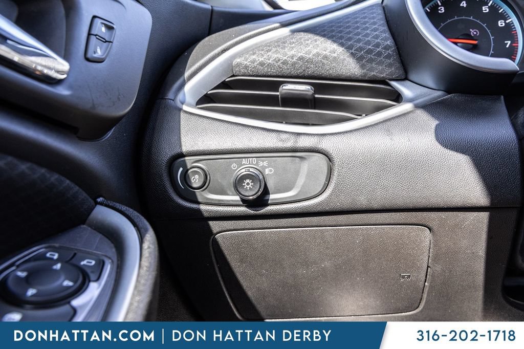 Used 2023 Chevrolet Malibu LT FWD image 14