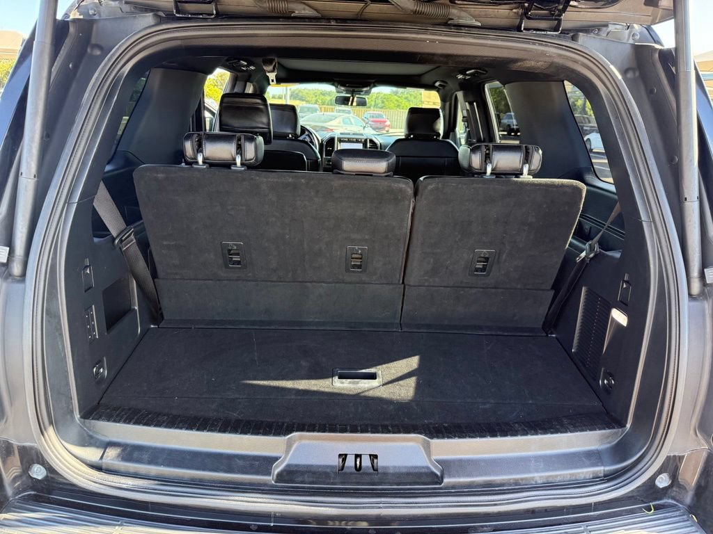 Used 2020 Ford Expedition Limited AWD/4WD image 28