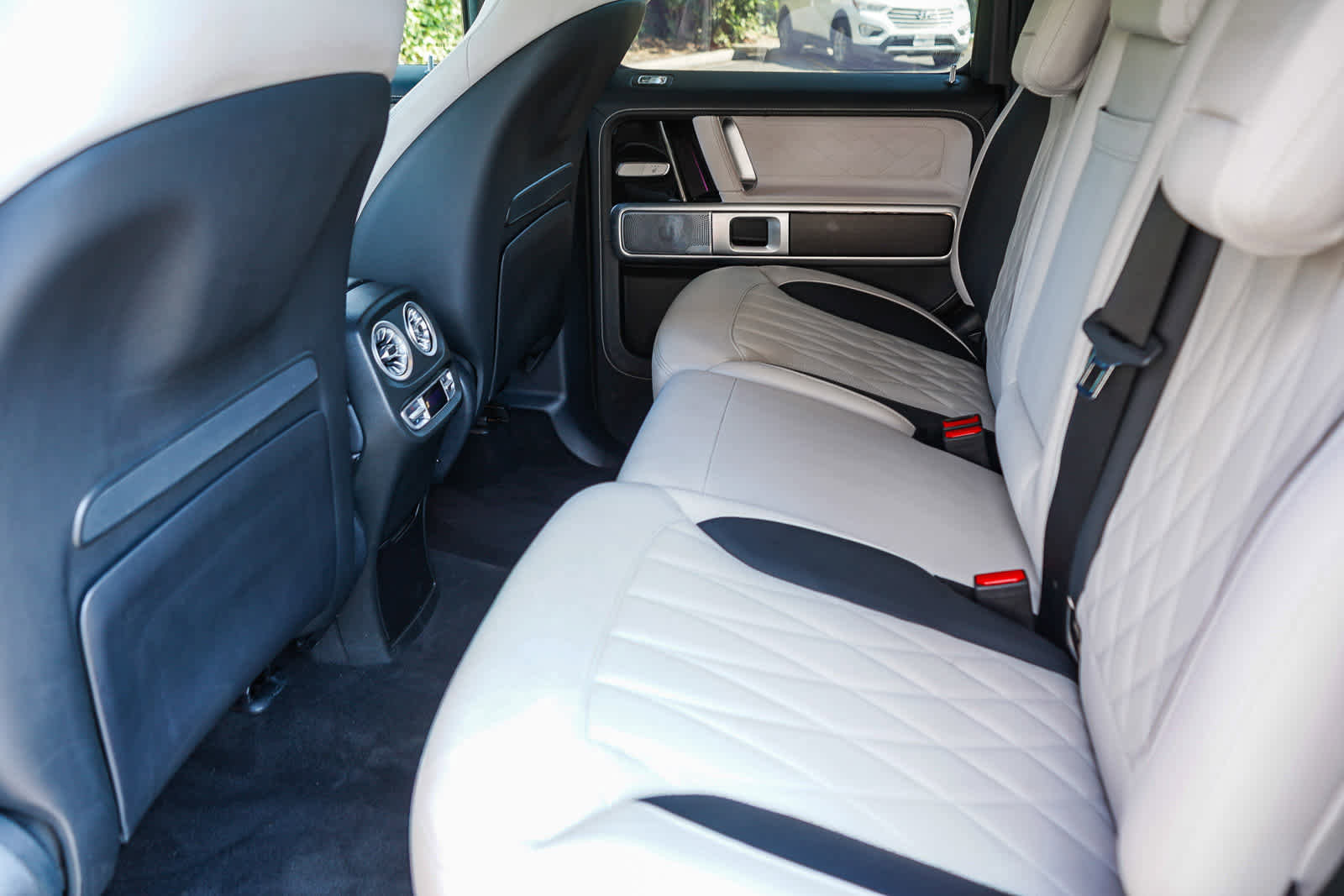 Used 2021 Mercedes-Benz G 550 image 18