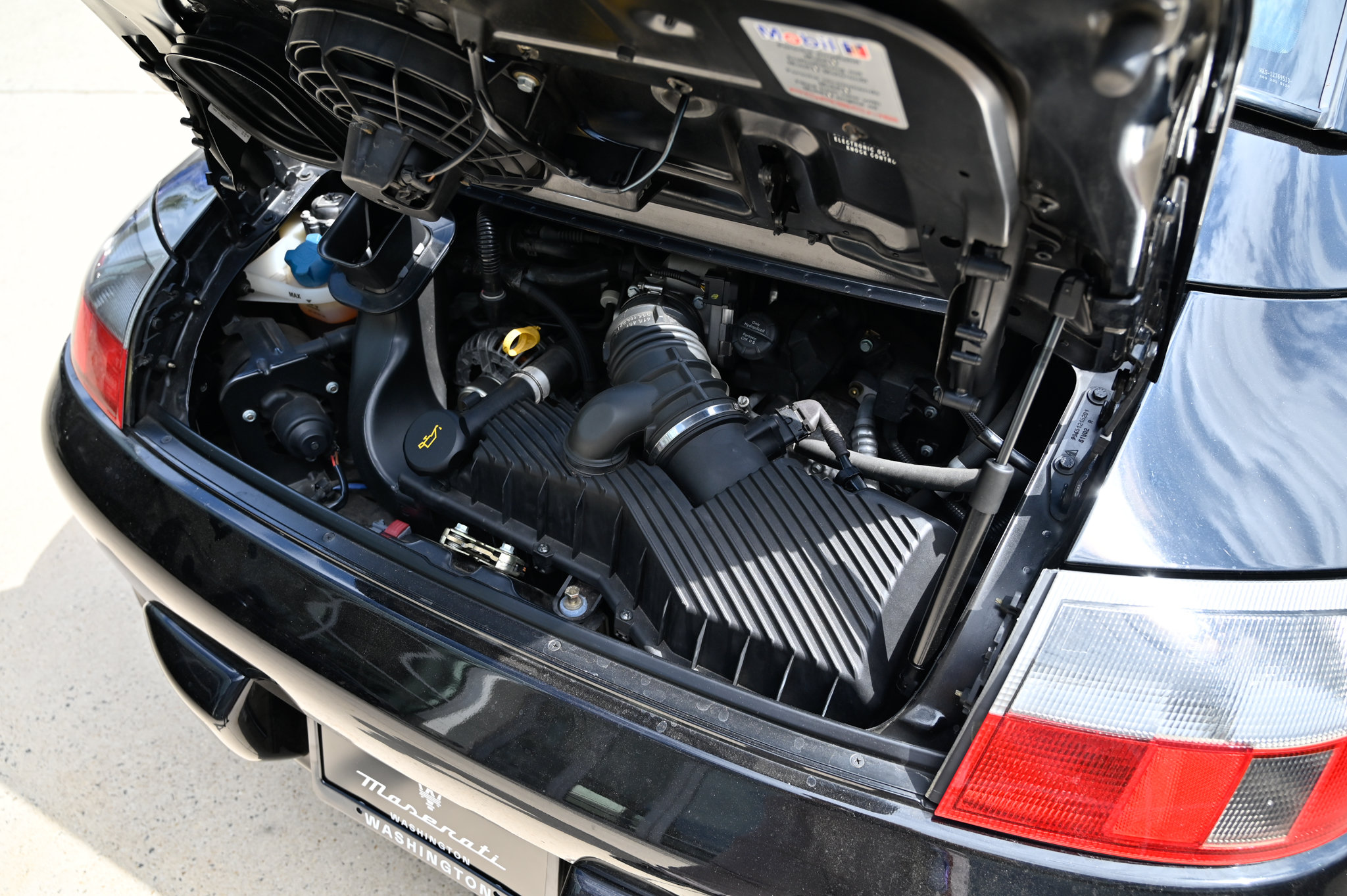 Used 2004 Porsche 911 Carrera RWD image 32