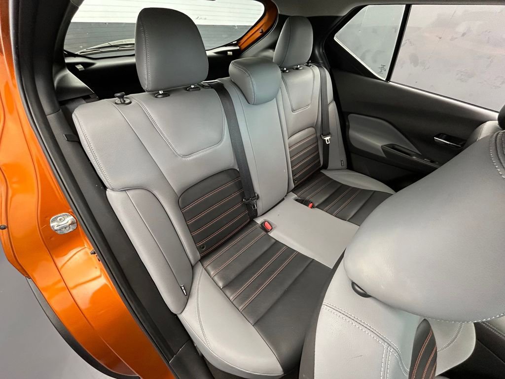Used 2023 Nissan Kicks SR w/ SR Premium Package FWD image 37