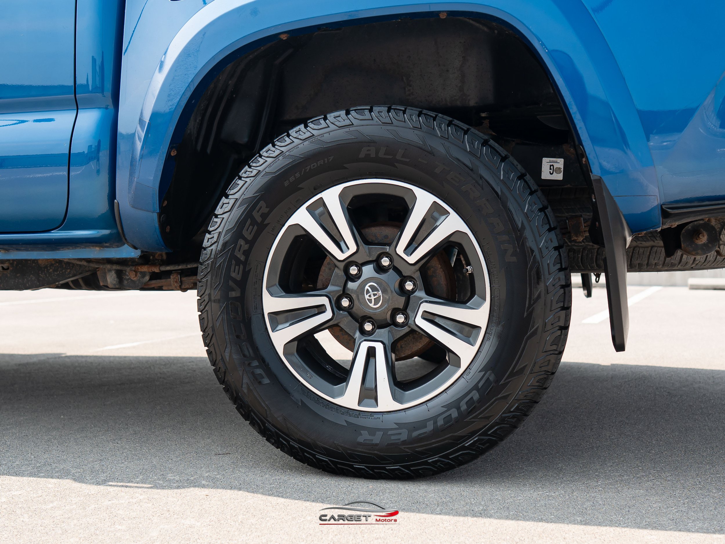 Used 2018 Toyota Tacoma TRD Sport AWD/4WD image 12