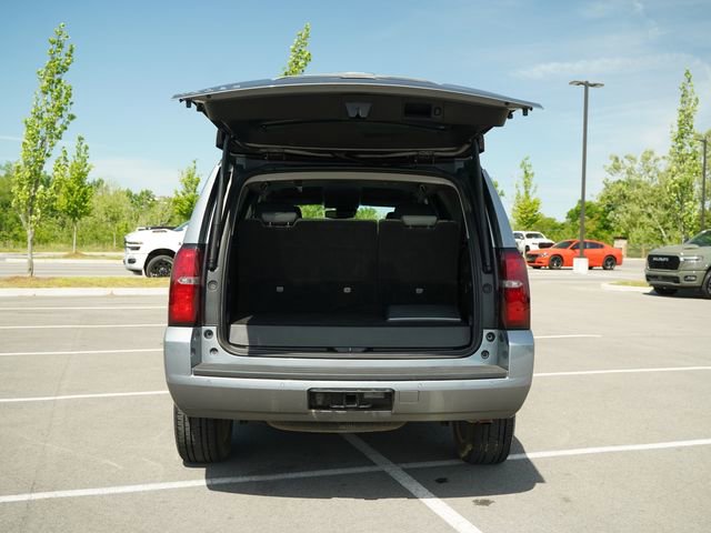 Used 2020 Chevrolet Tahoe LT w/ Luxury Package RWD image 17