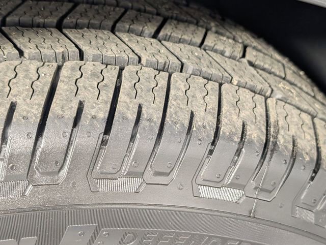 Used 2024 Genesis GV80 2.5T image 9